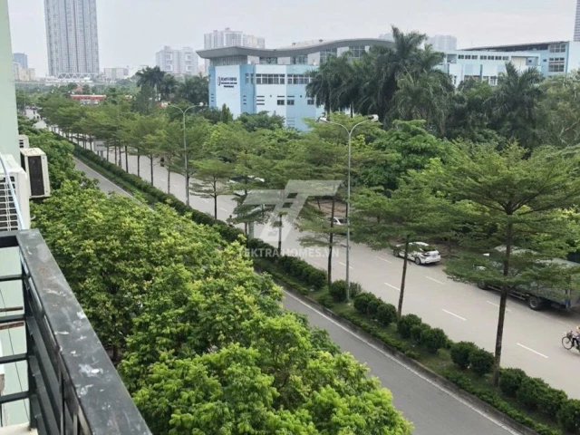 Cho thuê văn phòng ngăn sẵn 2 phòng ở lại được đường Trần Vỹ