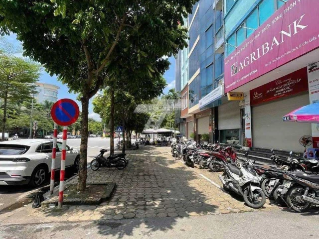 Cho thuê văn phòng lô góc 3 mặt thoáng đường Trần Vỹ