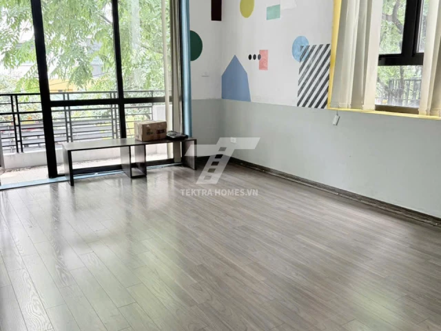 Cho thuê văn phòng ngăn sẵn 3 phòng tại Mễ Trì Hạ