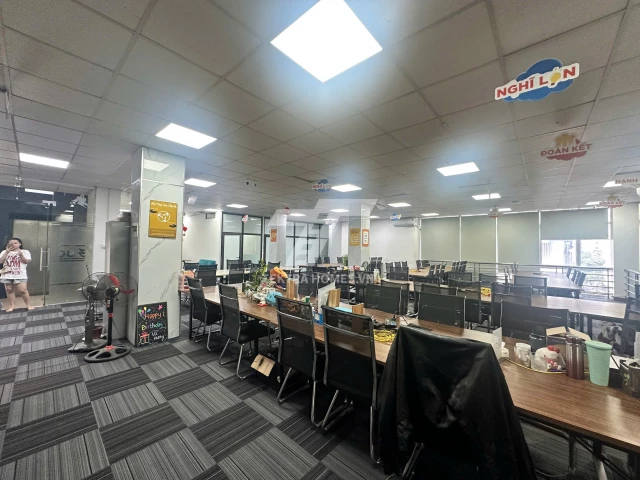 Cho thuê văn phòng ngõ 850 Đường Láng