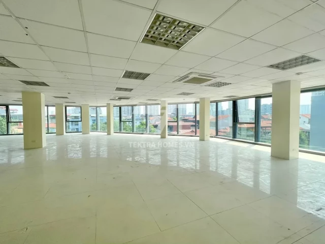 Cho thuê văn phòng 3 mặt thoáng Cầu Giấy | 72 Dịch Vọng