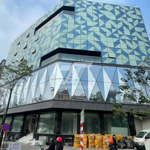 Cho thuê MBKD và văn phòng ngay ngã tư Mai Dịch