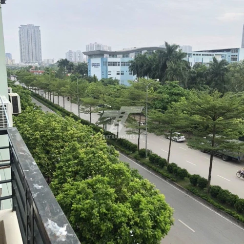 Cho thuê văn phòng ngăn sẵn 2 phòng ở lại được đường Trần Vỹ